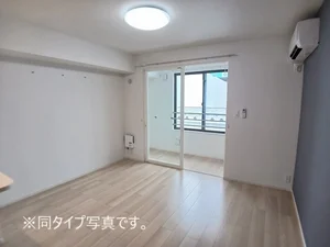 のマンスリーマンション・ウィークリーマンション「ココ　イーネ 202・洋室(No.1332248)」メイン画像