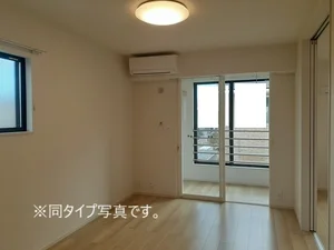 のマンスリーマンション・ウィークリーマンション「ジョリ・ドミールⅡ 201・洋室(No.1332257)」メイン画像