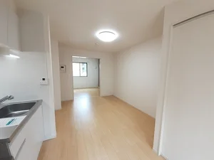 神奈川県の大東建託リーシング株式会社のマンスリーマンション・ウィークリーマンション「コリーヌＨ　Ⅰ 102・洋室(No.1332389)」メイン画像