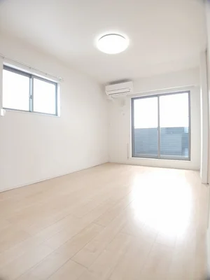 のマンスリーマンション・ウィークリーマンション「ミニョン・メゾン 202・洋室(No.1332391)」メイン画像