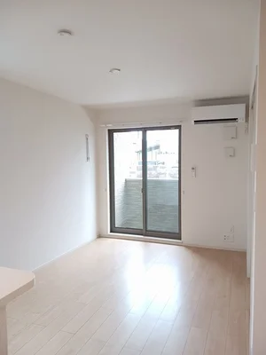 神奈川県の大東建託リーシング株式会社のマンスリーマンション・ウィークリーマンション「スパーツィオ　カルド 105・洋室(No.1332392)」メイン画像