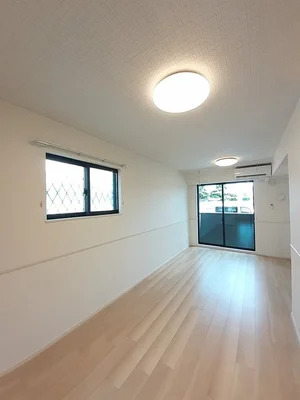 静岡県のマンスリーマンション・ウィークリーマンション「ラマニアⅢ 103・洋室(No.1332397)」メイン画像