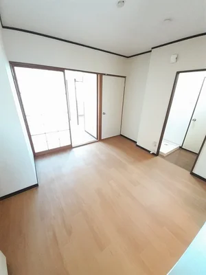 のマンスリーマンション・ウィークリーマンション「コーポラスクローバー 203・洋室(No.1332401)」メイン画像