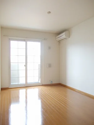 新潟県のマンスリーマンション・ウィークリーマンション「パークサイド　カレート　Ａ 102・洋室(No.1332404)」メイン画像