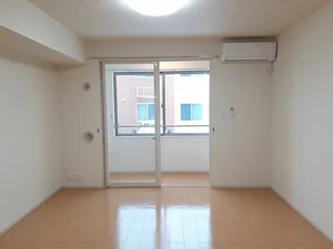 富山県のマンスリーマンション・ウィークリーマンション「ＢＯＸ３２Ⅰ 102・洋室(No.1332434)」メイン画像