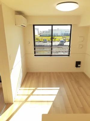 のマンスリーマンション・ウィークリーマンション「コートシティα２１ 203・洋室(No.1332484)」メイン画像