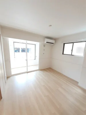 高知県のマンスリーマンション・ウィークリーマンション「メゾン・菜ノ花 101・洋室(No.1332584)」メイン画像