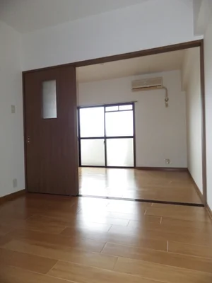 純真短期大学周辺のマンスリーマンション・ウィークリーマンション「サニープレイス 303・洋室(No.1332616)」メイン画像