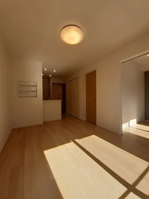 のマンスリーマンション・ウィークリーマンション「リ・フィラーレ　Ⅱ 102・洋室(No.1332718)」メイン画像