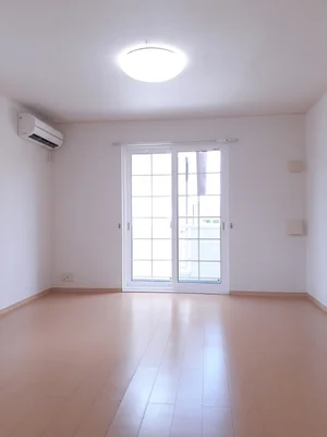 鹿児島県のマンスリーマンション・ウィークリーマンション「シェ・リュイ 101・洋室(No.1332741)」メイン画像