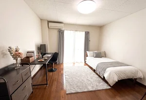 群馬県のトウショウレックス株式会社のマンスリーマンション・ウィークリーマンション「【スーパー・コンビニ近く】【Wi-Fi無料！】ＭＴ太田新井町Ａ 101(No.1332755)」メイン画像