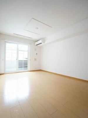 のマンスリーマンション・ウィークリーマンション「ピースフルハウスＹＭ 105・洋室(No.1332773)」メイン画像