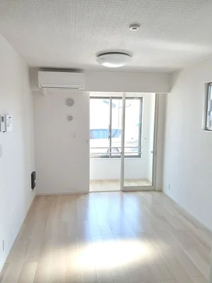 のマンスリーマンション・ウィークリーマンション「イーストサイド８７ 101・洋室(No.1332825)」メイン画像