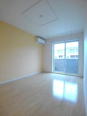 のマンスリーマンション・ウィークリーマンション「メゾン　ラフレⅢ 103・洋室(No.1332852)」メイン画像