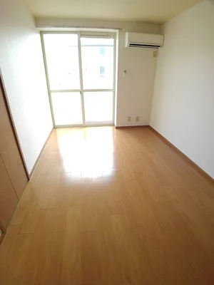 香川県のマンスリーマンション・ウィークリーマンション「エルディム　フジ　Ｃ 102・洋室(No.1332911)」メイン画像