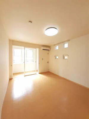 新潟県のマンスリーマンション・ウィークリーマンション「ソレイユガーデン 103・洋室(No.1333013)」メイン画像