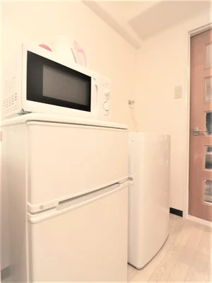 家電もしっかりご用意しております♪お部屋の中に洗濯機がございますので天気が悪い日でも関係なく、洗濯ものを回すことができます！