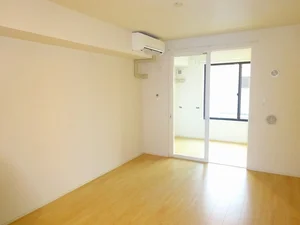 滋賀県のマンスリーマンション・ウィークリーマンション「シェ　モアⅠ 102・洋室(No.1333384)」メイン画像