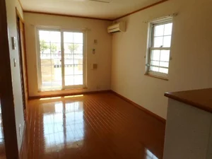 のマンスリーマンション・ウィークリーマンション「コモド・ピアッツァⅠ 201・洋室(No.1333474)」メイン画像