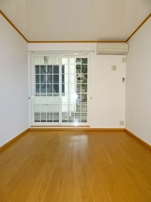 のマンスリーマンション・ウィークリーマンション「グラウクスⅡ 102・洋室(No.1333636)」メイン画像