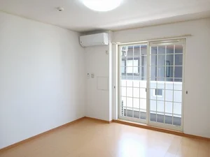 三重県のマンスリーマンション・ウィークリーマンション「ヴィクトリーⅠ 103・洋室(No.1333665)」メイン画像