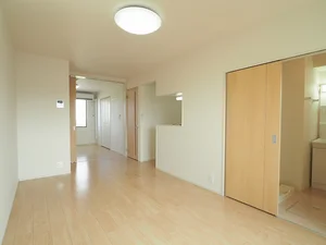 のマンスリーマンション・ウィークリーマンション「ポルタコスタＡ 303・洋室(No.1333680)」メイン画像