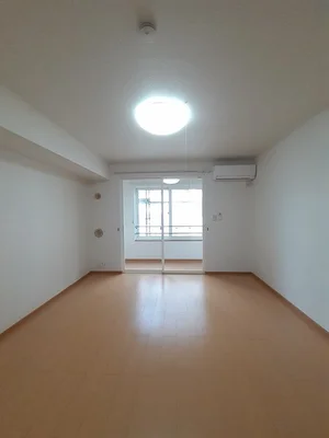 新潟県のマンスリーマンション・ウィークリーマンション「メゾン・リヴェールⅢ 103・洋室(No.1333790)」メイン画像