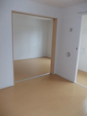 小浜市のマンスリーマンション・ウィークリーマンション「カーサ＆サラサ 201・洋室(No.1333829)」メイン画像