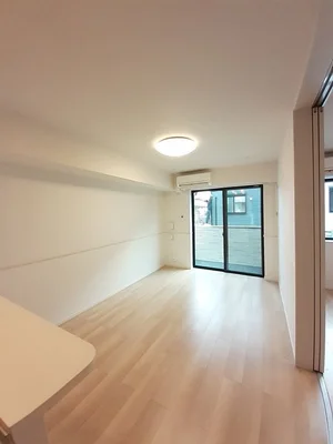 のマンスリーマンション・ウィークリーマンション「オプス多肥　参 102・洋室(No.1333985)」メイン画像