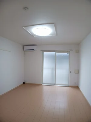 新潟県のマンスリーマンション・ウィークリーマンション「ミニヨンハウス 101・洋室(No.1334016)」メイン画像