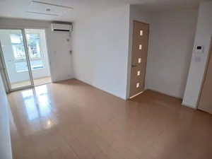 のマンスリーマンション・ウィークリーマンション「パニエ　ド　フルールⅡ 105・洋室(No.1334431)」メイン画像