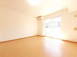 のマンスリーマンション・ウィークリーマンション「レジェンド　Ａ 103・洋室(No.1334617)」メイン画像