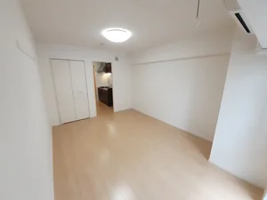 沖縄県のマンスリーマンション・ウィークリーマンション「メゾン　Ｓｈｉｎｋａ 401・洋室(No.1334736)」メイン画像