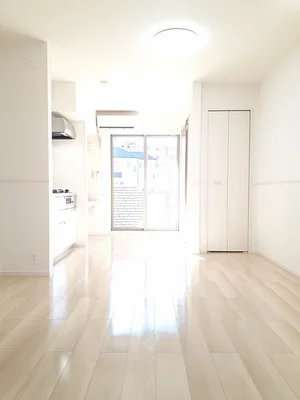 のマンスリーマンション・ウィークリーマンション「ランド　フォレストⅡ 102・洋室(No.1334738)」メイン画像