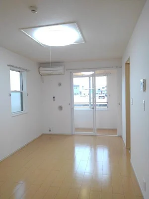 富山県のマンスリーマンション・ウィークリーマンション「アン　ディマンシェ　Ｄ 101・洋室(No.1334811)」メイン画像