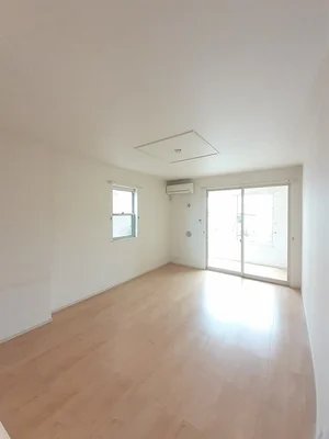 香川県の大東建託リーシング株式会社のマンスリーマンション・ウィークリーマンション「ラ　ヴィータ　ローザⅡ 101・洋室(No.1335020)」メイン画像