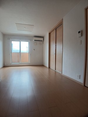のマンスリーマンション・ウィークリーマンション「シュトラーレン 202・洋室(No.1335038)」メイン画像