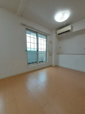 山西駅（愛媛県）のマンスリーマンション・ウィークリーマンション「フェアー　インプレス 202・洋室(No.1335039)」メイン画像