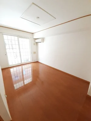 のマンスリーマンション・ウィークリーマンション「リバブル・コートＢ 102・洋室(No.1335061)」メイン画像