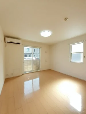 和木駅（山口県）のマンスリーマンション・ウィークリーマンション「アーバンホワイトタナカⅣ 103・洋室(No.1335095)」メイン画像