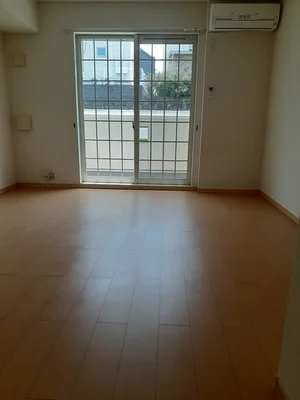 のマンスリーマンション・ウィークリーマンション「ジェルメ千本杉Ⅱ 102・洋室(No.1335136)」メイン画像