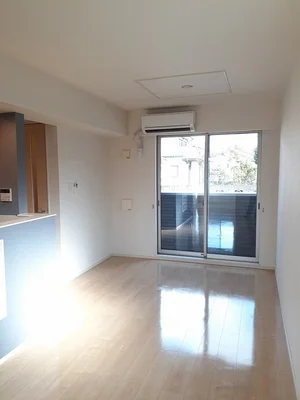 のマンスリーマンション・ウィークリーマンション「ラ・カーサ 101・洋室(No.1335269)」メイン画像