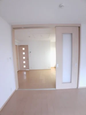 のマンスリーマンション・ウィークリーマンション「グランドゥール　ソフィア　Ⅰ 103・洋室(No.1335572)」メイン画像