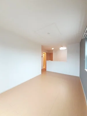 のマンスリーマンション・ウィークリーマンション「ジール　マルマツ 105・洋室(No.1335597)」メイン画像