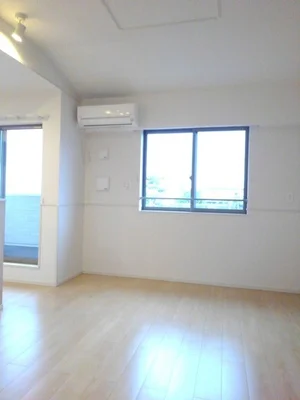 のマンスリーマンション・ウィークリーマンション「エレガンシア藍住Ｂ 202・洋室(No.1335663)」メイン画像