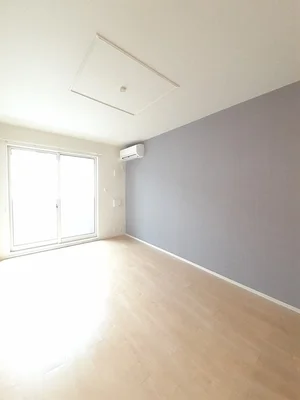 のマンスリーマンション・ウィークリーマンション「ファミール　ｆｕｌ　ｆｕｌ　Ｂ 102・洋室(No.1335675)」メイン画像