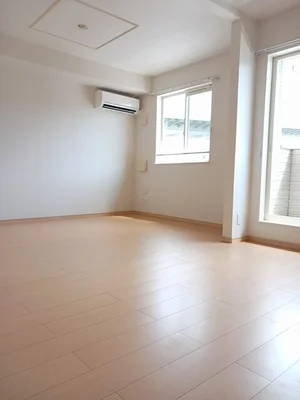 のマンスリーマンション・ウィークリーマンション「カーサ　フェリーチェ　Ａ 202・洋室(No.1335693)」メイン画像