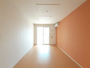 富山県のマンスリーマンション・ウィークリーマンション「サンライズ　スクエアⅠ 102・洋室(No.1335726)」メイン画像