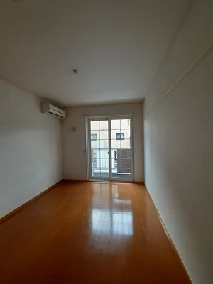 新関駅（新潟県）のマンスリーマンション・ウィークリーマンション「アーバン　ストリートⅡ 102・洋室(No.1335746)」メイン画像