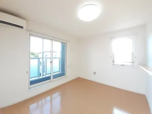 聖霊女子短期大学周辺のマンスリーマンション・ウィークリーマンション「ルトンセラン 201・洋室(No.1335883)」メイン画像